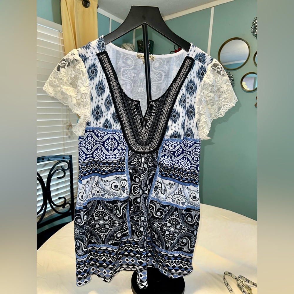 Energie Blue and Black Patterned Blouse with Lace Sleeves Medium